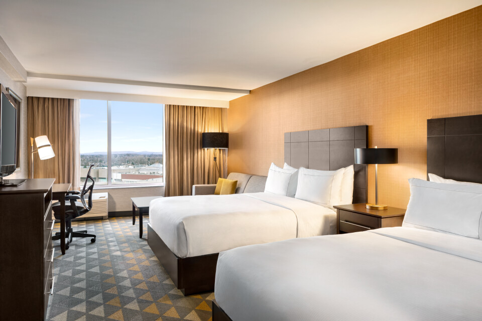 2 Queen Beds with Sofabed - 1528180