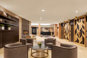 Double Tree by<br/>Hilton Montreal.